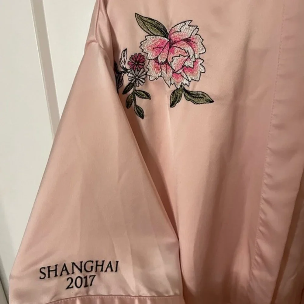 Victoria Secret Shanghai 2017 Fashion Show Rose Embroidered Robe Kimono XS/S - Picture 5 of 8